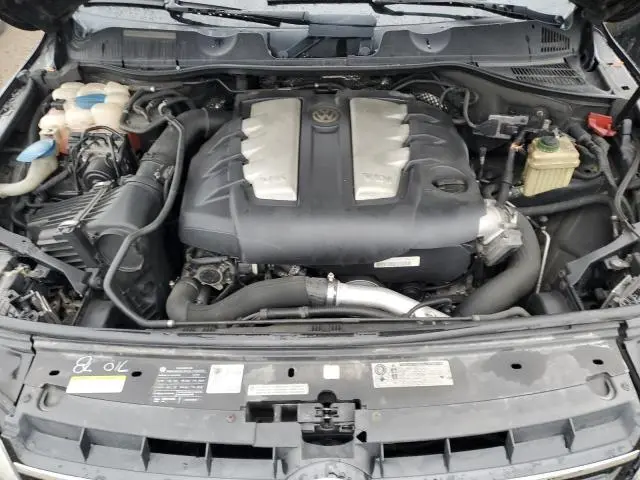 2012 VOLKSWAGEN TOUAREG TDI  