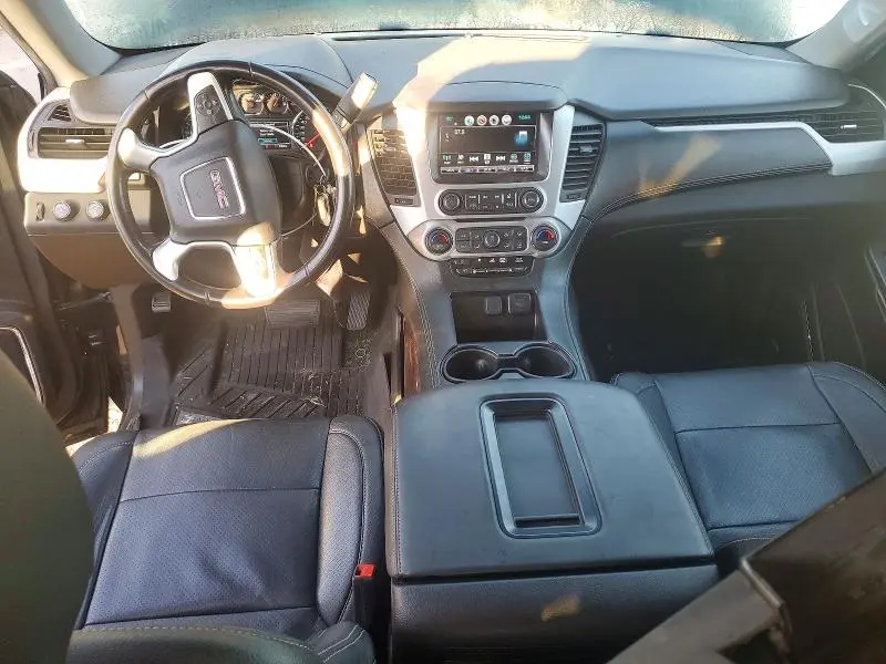 2018 GMC YUKON SLE  