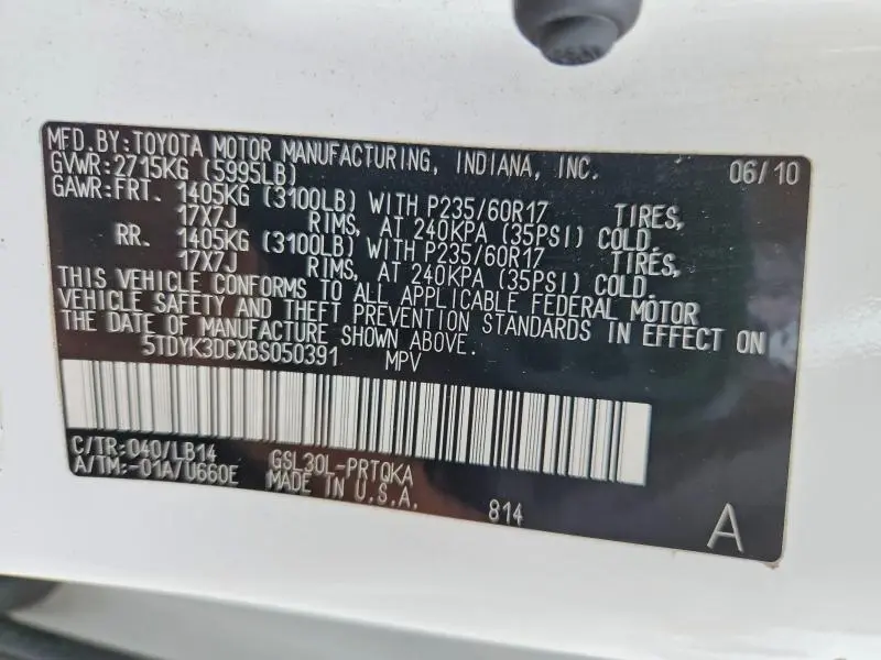 2011 TOYOTA SIENNA XLE 8-PASSENGER  
