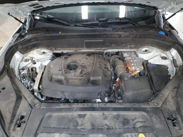 2019 VOLVO XC90 T8 MOMENTUM  