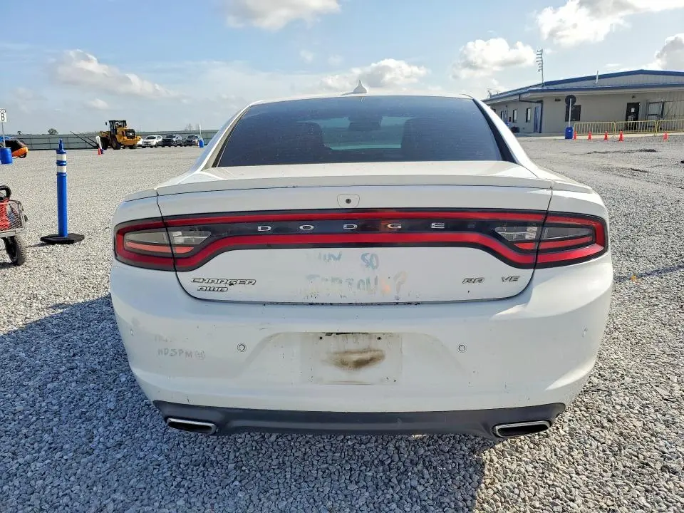 2015 DODGE CHARGER SXT  
