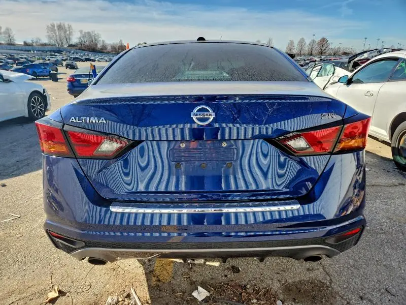 2019 NISSAN ALTIMA SR  