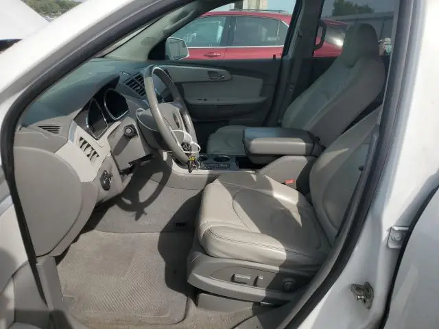 2010 CHEVROLET TRAVERSE LT  