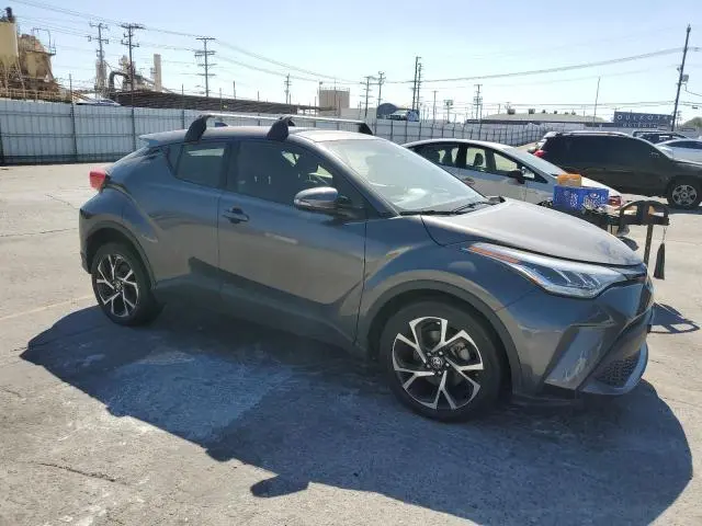 2021 TOYOTA C-HR XLE