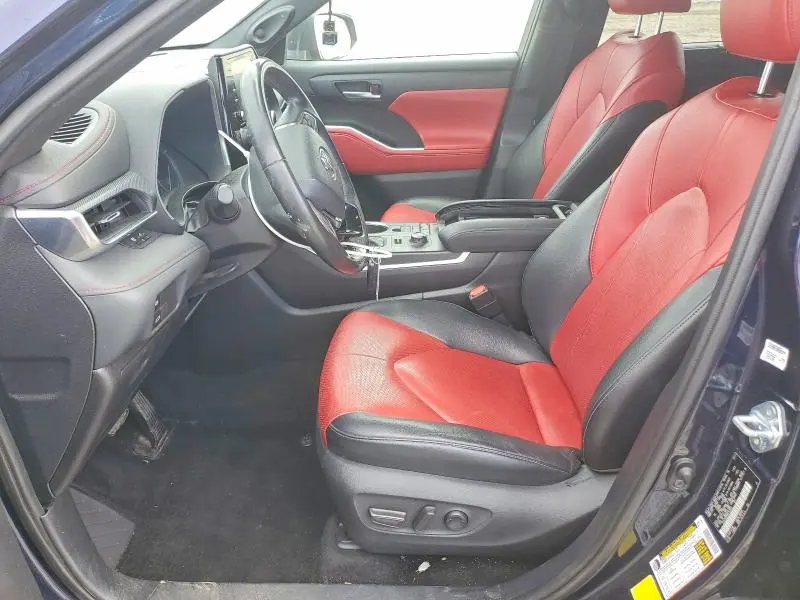 2021 TOYOTA HIGHLANDER XSE  