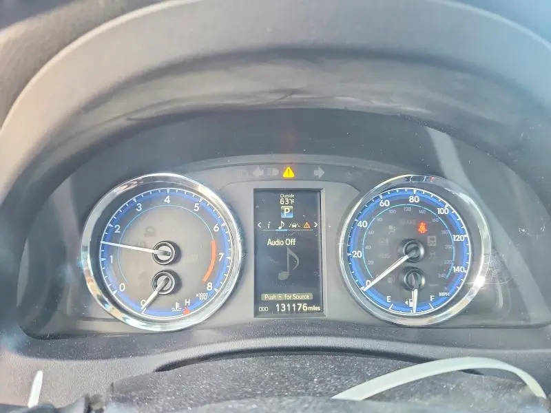 2019 TOYOTA COROLLA SE  