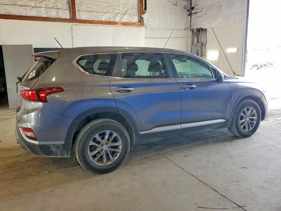 2019 HYUNDAI SANTA FE SE  