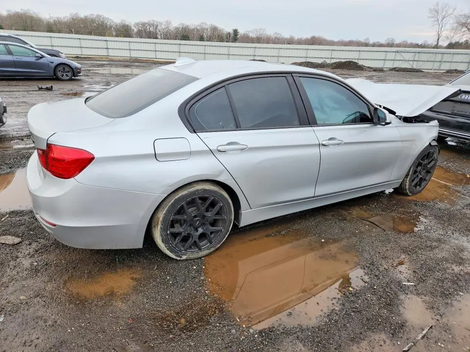 2014 BMW 320   
