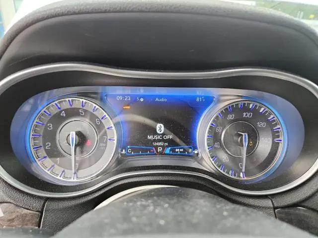 2020 CHRYSLER 300 LIMITED  