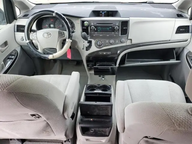 2012 TOYOTA SIENNA LE  