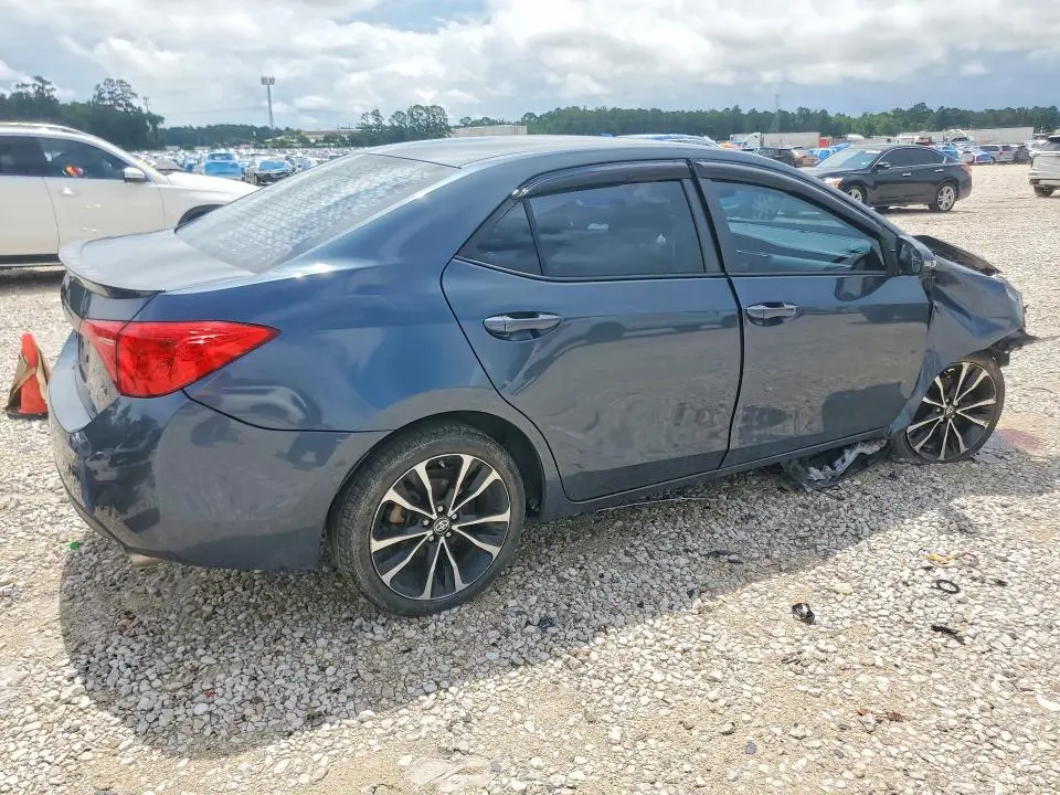 2018 TOYOTA COROLLA SE  