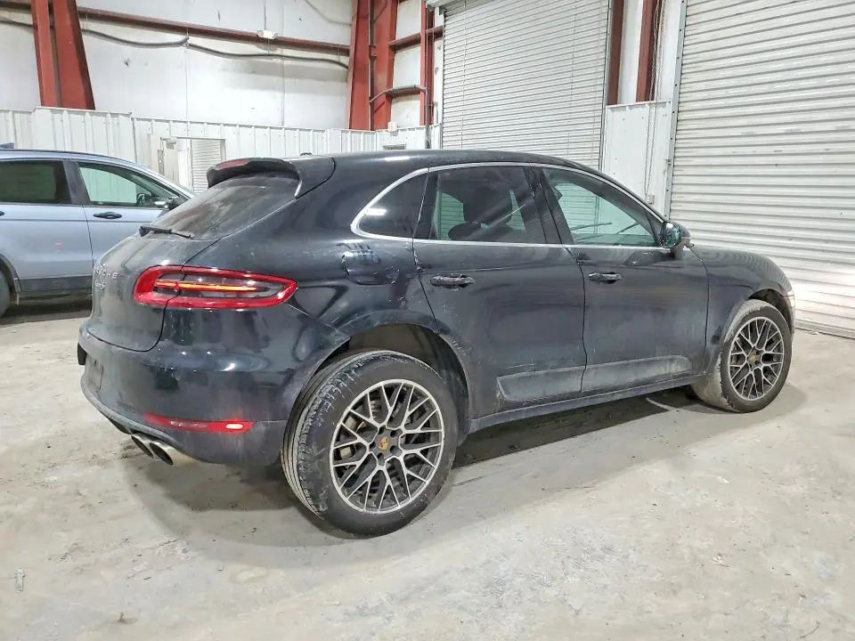 2015 PORSCHE MACAN S  