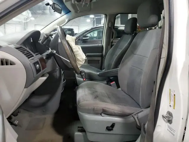 2010 CHRYSLER TOWN & COUNTRY LX  