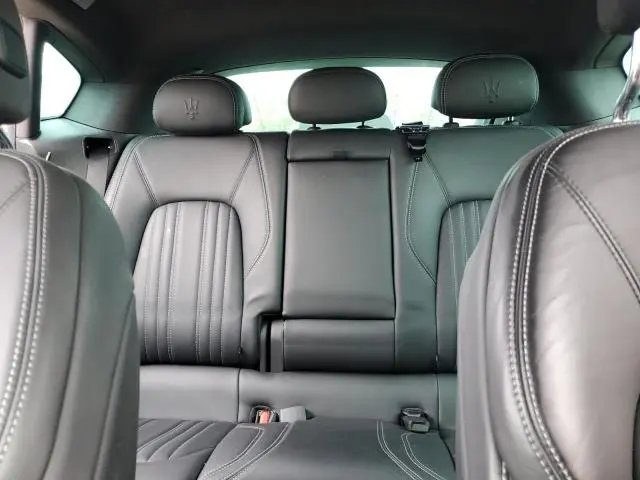 2021 MASERATI LEVANTE S  