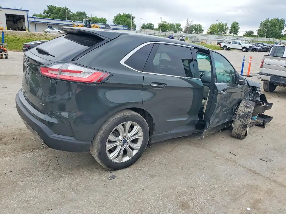 2022 FORD EDGE TITANIUM  