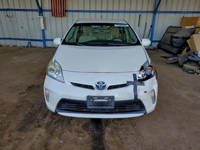 2015 TOYOTA PRIUS   