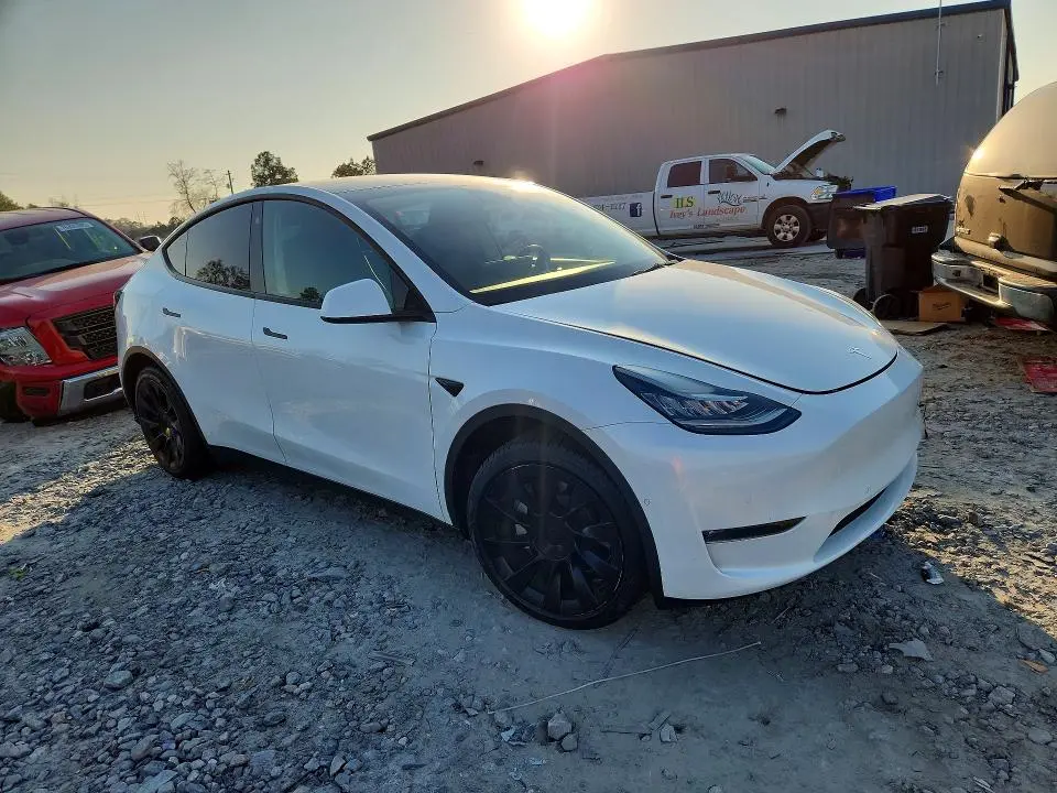 2022 TESLA MODEL Y   