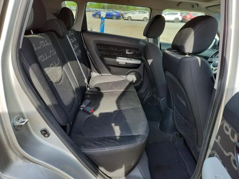 2012 KIA SOUL +  