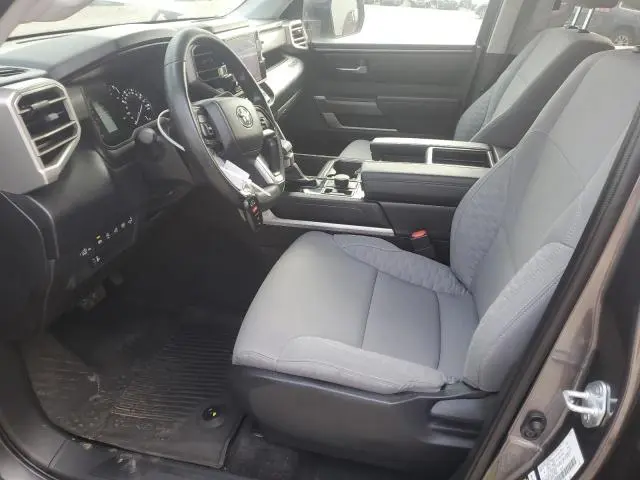 2024 TOYOTA TUNDRA CREWMAX SR  