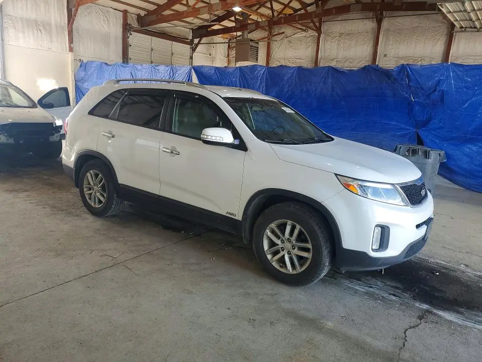 2015 KIA SORENTO LX  