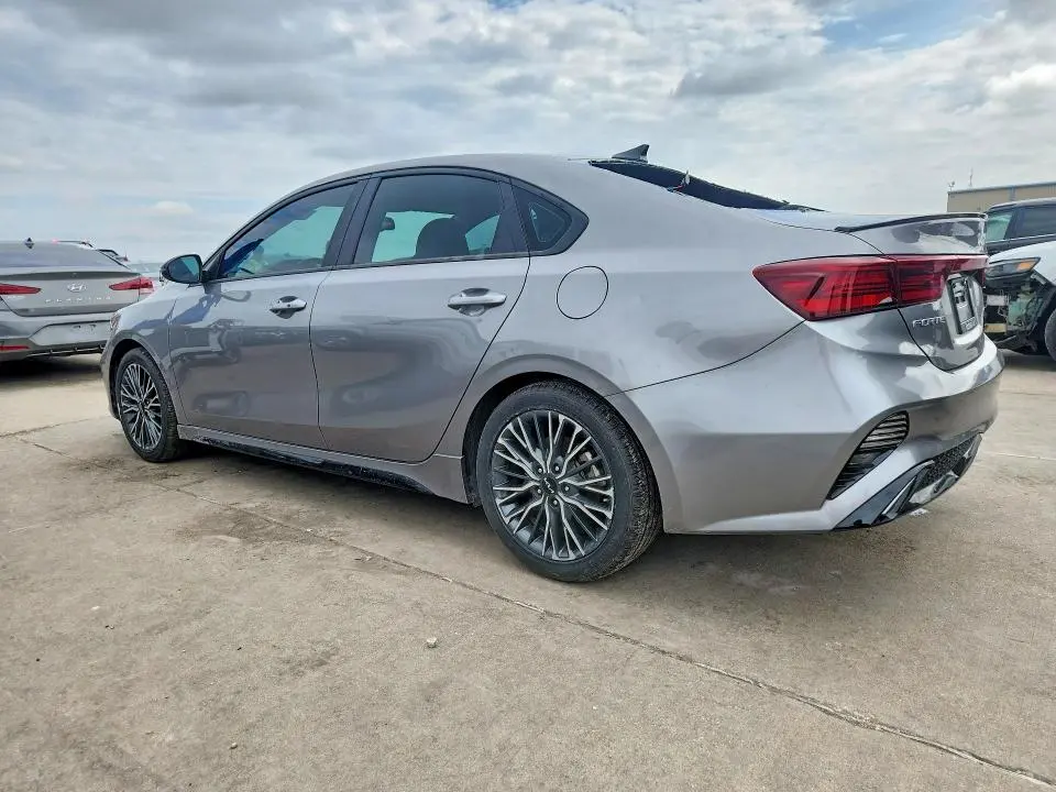 2023 KIA FORTE GT LINE  