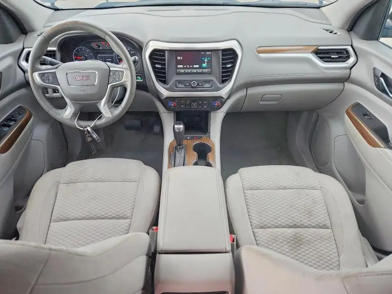 2017 GMC ACADIA SLE  