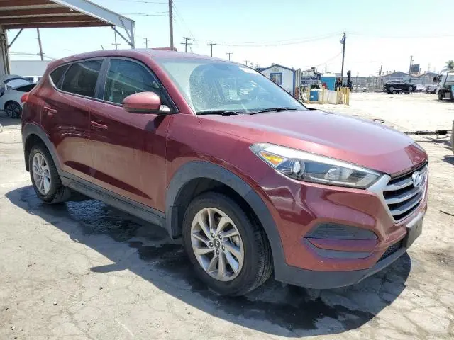 2018 HYUNDAI TUCSON SE  