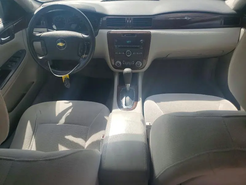 2010 CHEVROLET IMPALA LT  