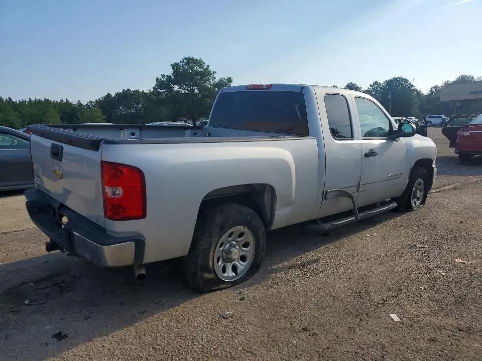 2013 CHEVROLET SILVERADO C1500 LT  