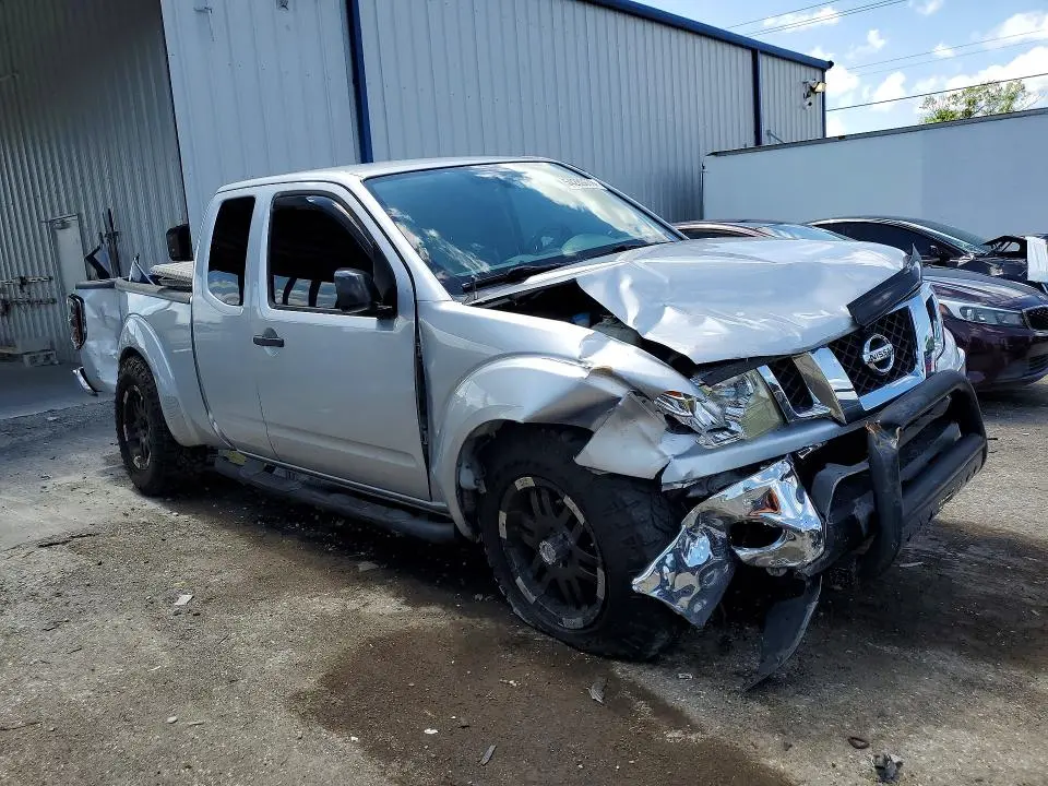 2010 NISSAN FRONTIER XE  