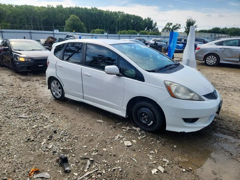 2010 HONDA FIT SPORT  