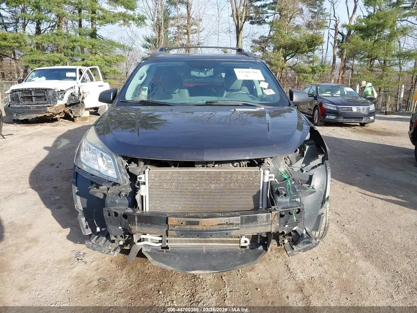 2016 CHEVROLET TRAVERSE LS
