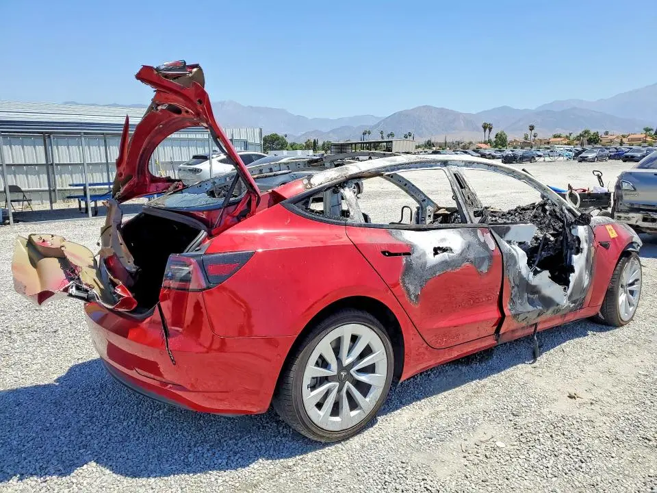 2022 TESLA MODEL 3   