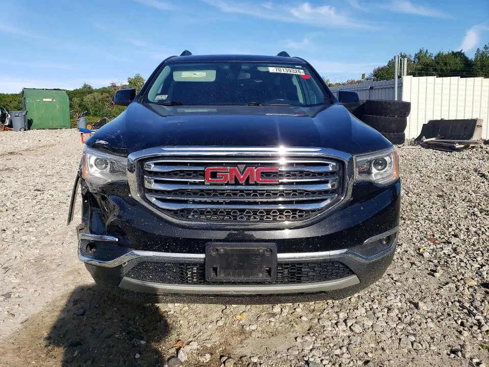 2017 GMC ACADIA SLE  