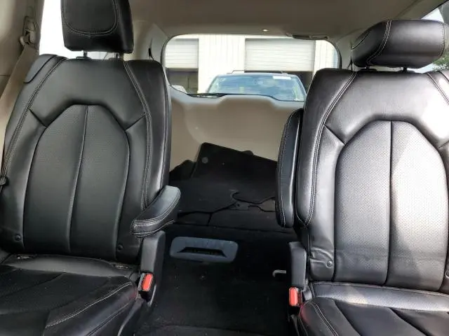 2020 CHRYSLER VOYAGER LXI  