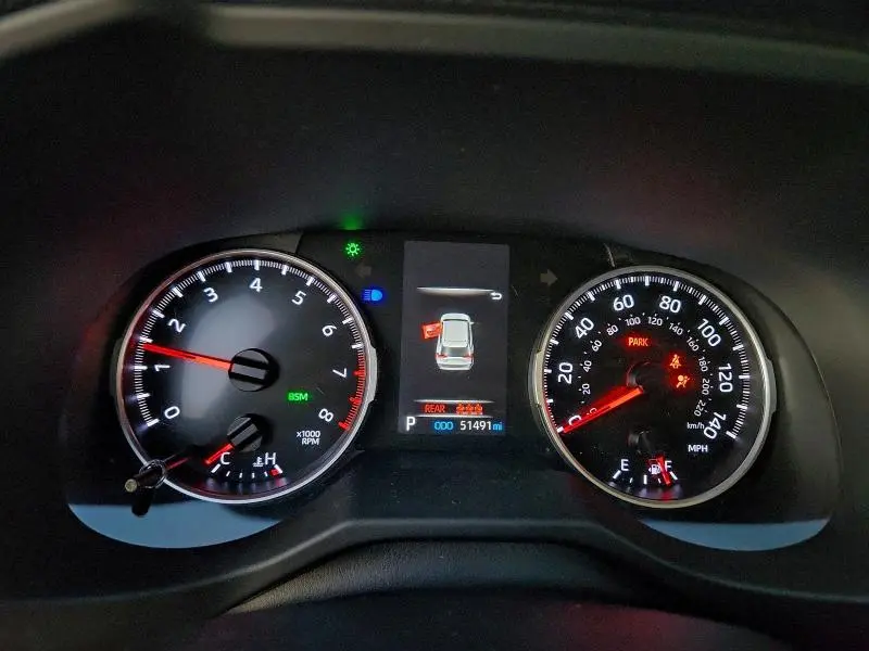 2022 TOYOTA RAV4 XLE  