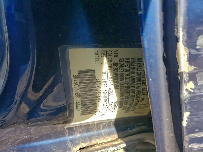 2011 NISSAN VERSA 1.8 S  