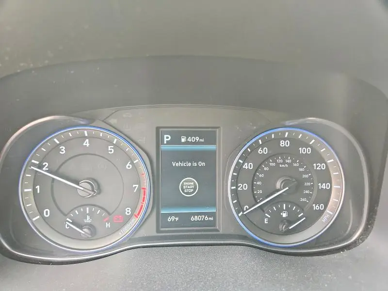 2021 HYUNDAI KONA SEL PLUS  