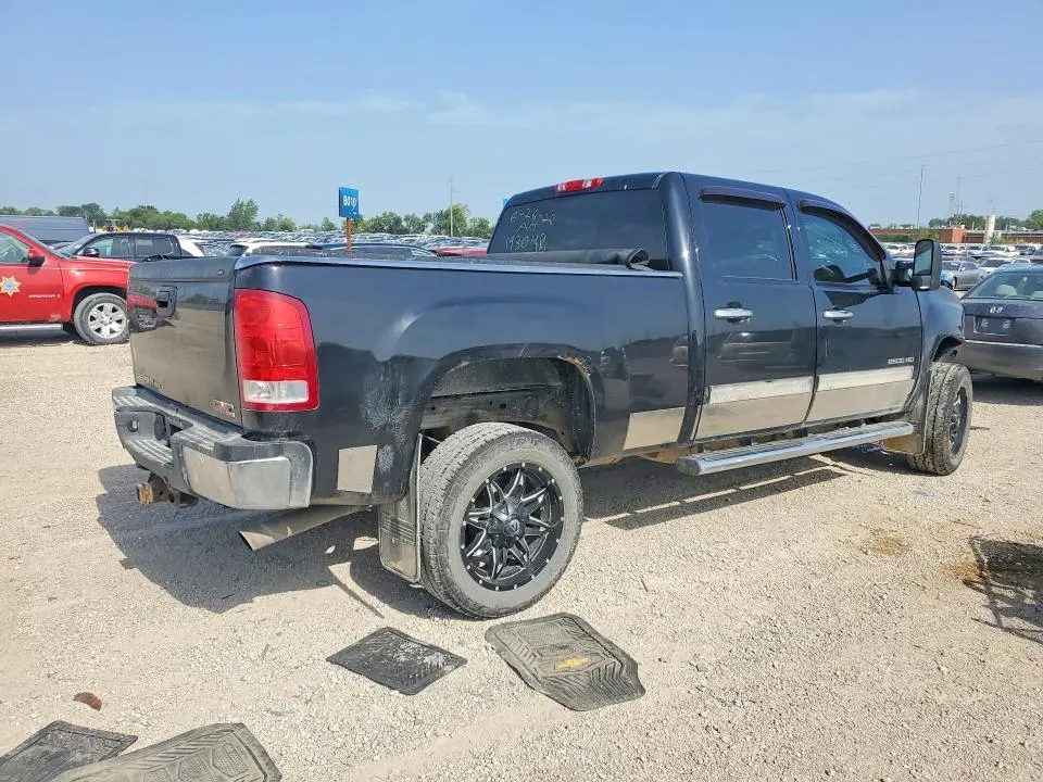 2012 GMC SIERRA K2500 SLT  