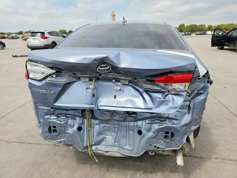 2022 TOYOTA COROLLA LE  