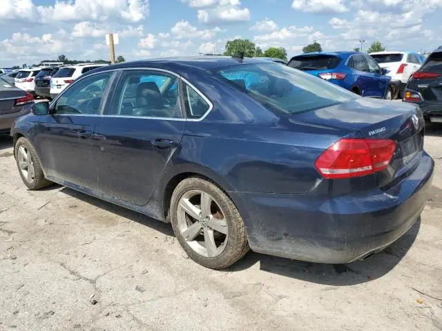 2013 VOLKSWAGEN PASSAT SE  