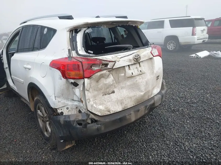 2013 TOYOTA RAV4 XLE