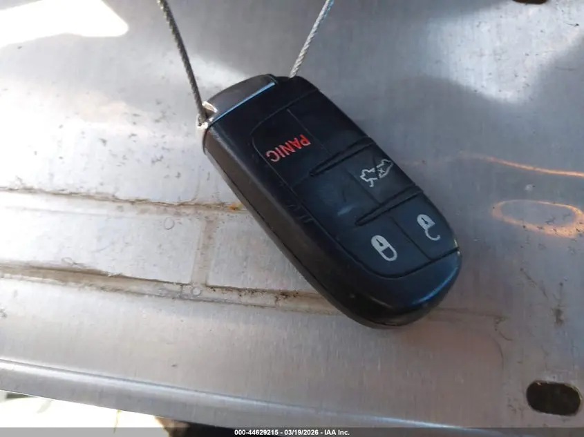 2016 DODGE CHALLENGER SXT