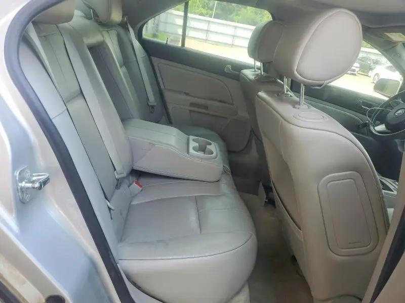 2011 CADILLAC STS LUXURY  