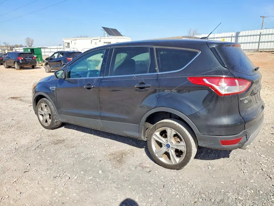 2015 FORD ESCAPE SE  