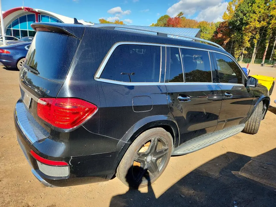 2015 MERCEDES-BENZ GL 550 4MATIC  