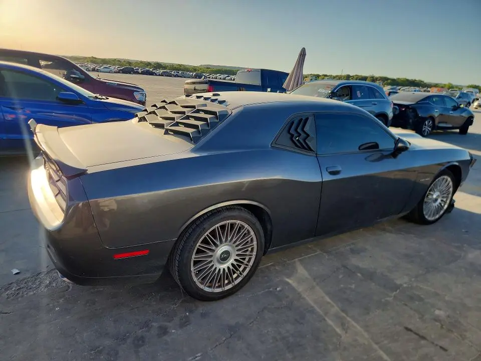 2022 DODGE CHALLENGER R/T  