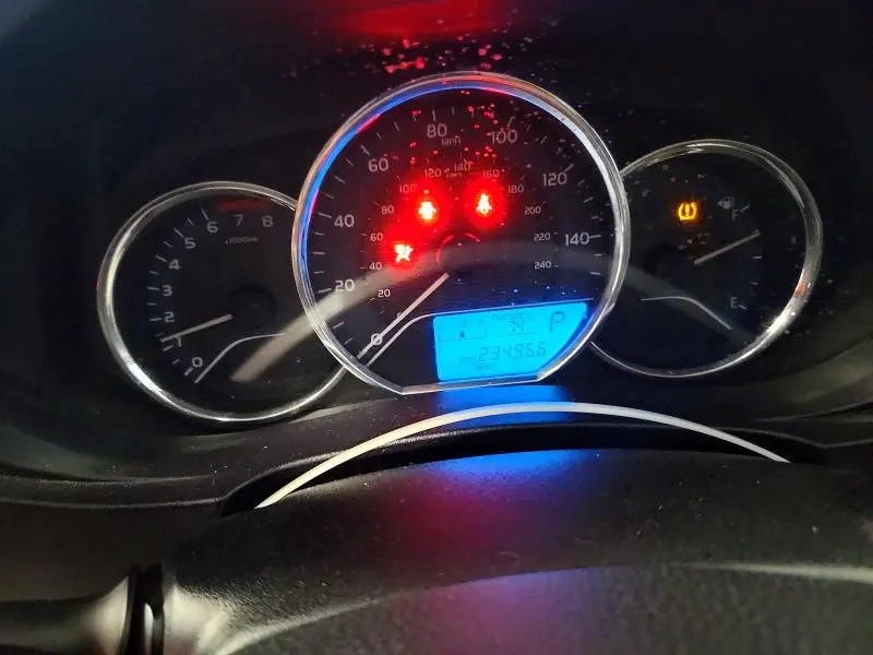 2014 TOYOTA COROLLA LE  