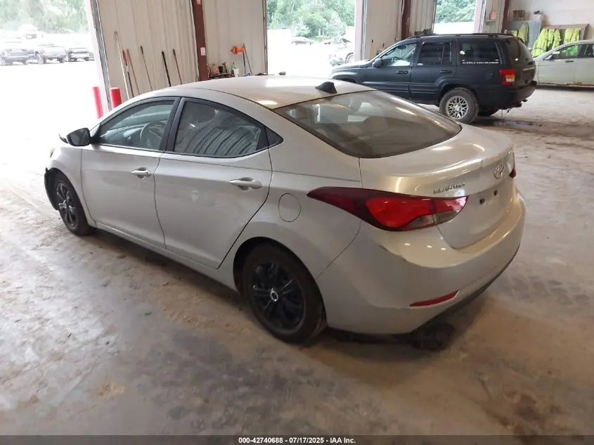 2016 HYUNDAI ELANTRA SE