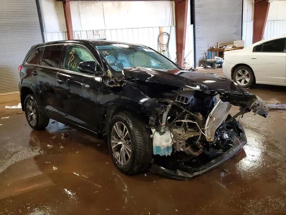 2018 TOYOTA HIGHLANDER LE PLUS  